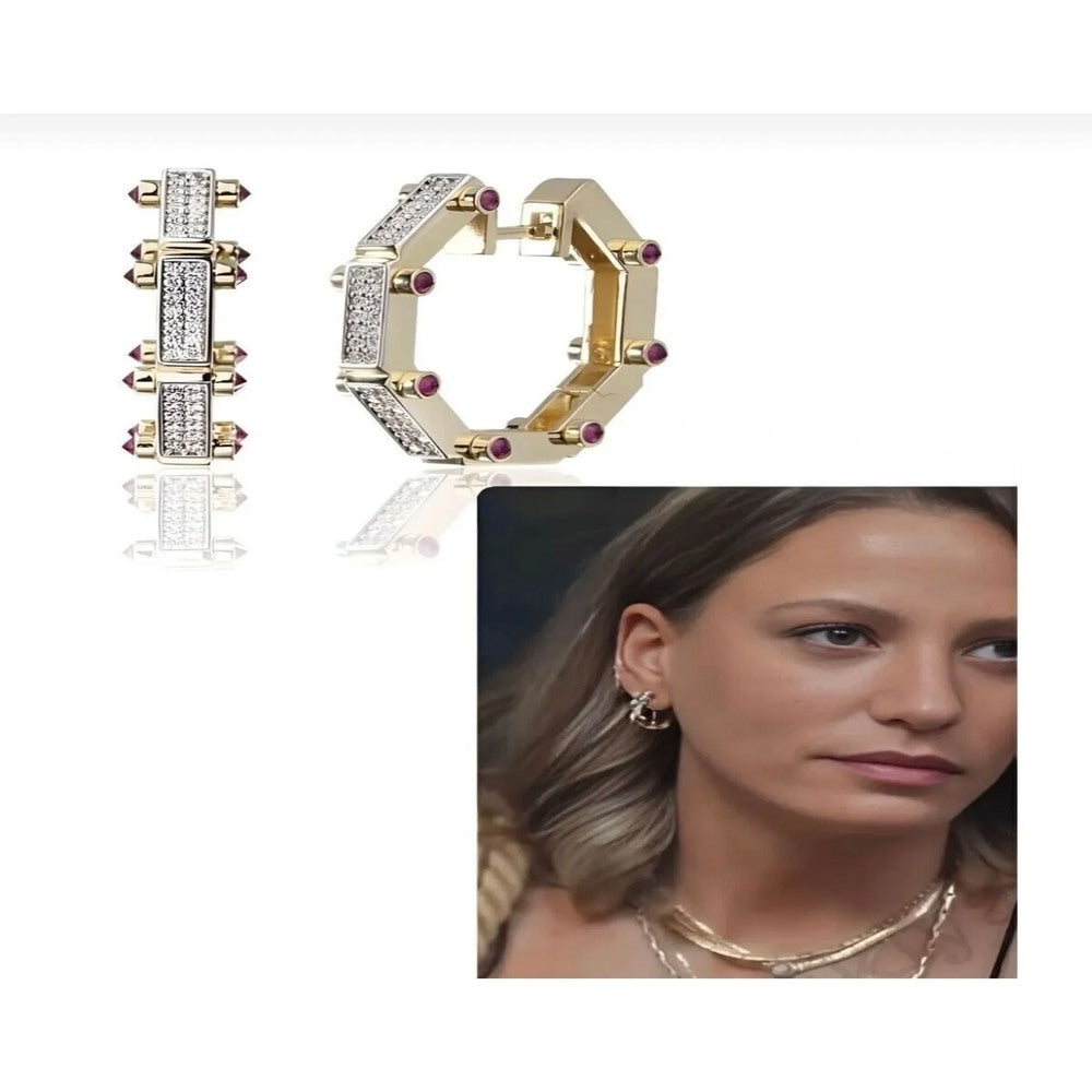 Serenay Sarıkaya Küpesi